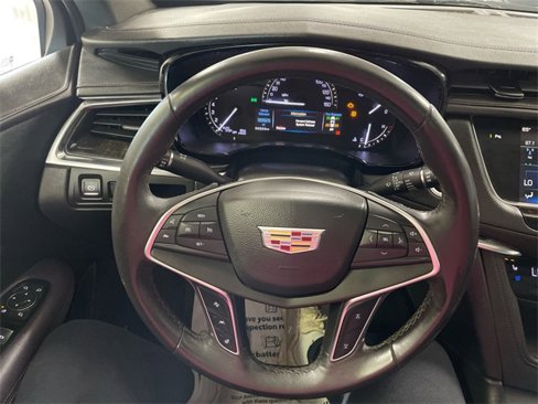 Used 2017 Cadillac XT5 Luxury w/ Driver Awareness Package image 14