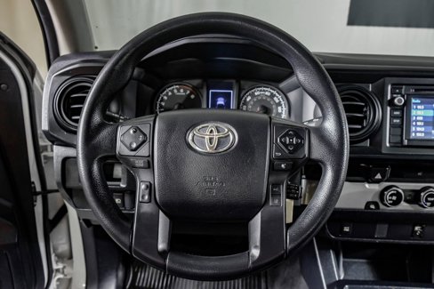 Used 2018 Toyota Tacoma SR image 16