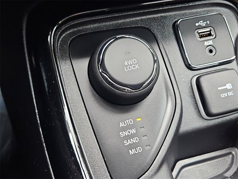 Used 2021 Jeep Compass Latitude image 17