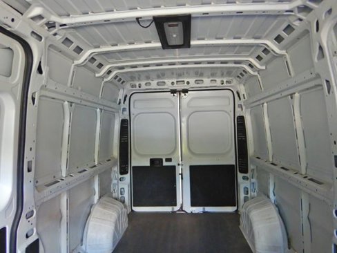 Used 2024 RAM ProMaster 2500 w/ Convenience Group image 5