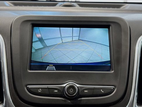 Used 2019 Chevrolet Equinox LS image 13