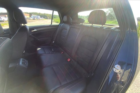 Used 2020 Volkswagen GTI SE image 26
