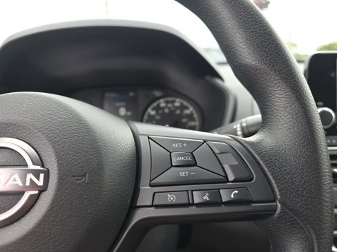 Used 2024 Nissan Altima 2.5 S image 16