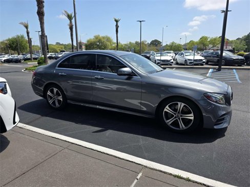 Certified 2020 Mercedes-Benz E 350 Sedan w/ Premium Package image 29