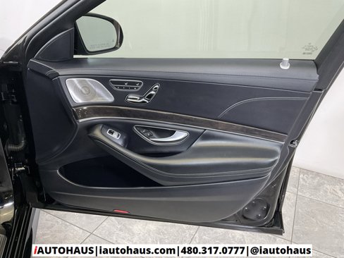 Used 2019 Mercedes-Benz S 560 Sedan image 42