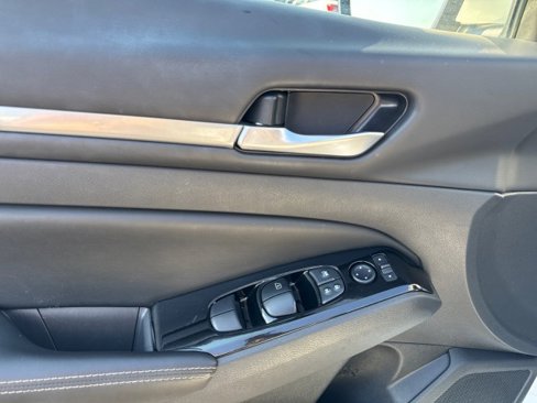 Used 2023 Nissan Altima 2.5 SV image 21