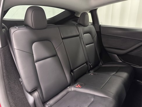 Used 2023 Tesla Model Y Long Range image 21