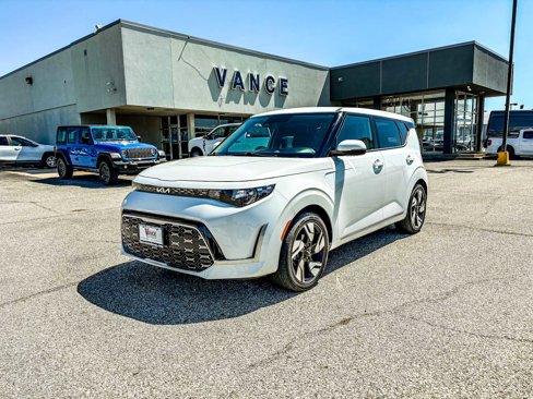 Used 2025 Kia Soul GT-Line image 3