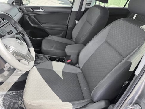 Used 2018 Volkswagen Tiguan S w/ Front Fog Lights Package image 10