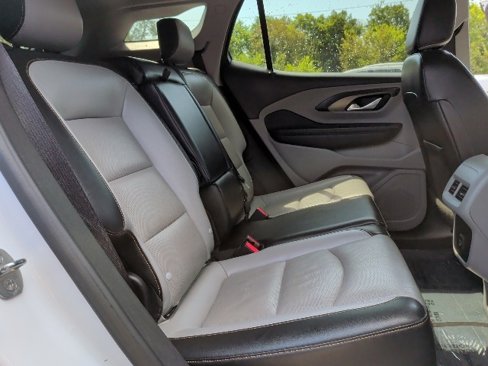 Certified 2020 GMC Terrain SLT image 17