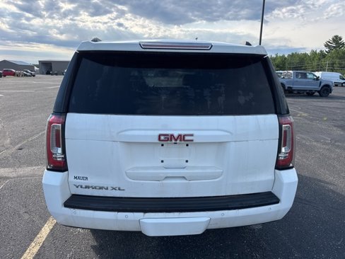 Used 2018 GMC Yukon XL SLT w/ Open Road Package image 4