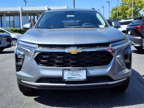 New 2025 Chevrolet Trax LT w/ Driver Confidence Package image 2