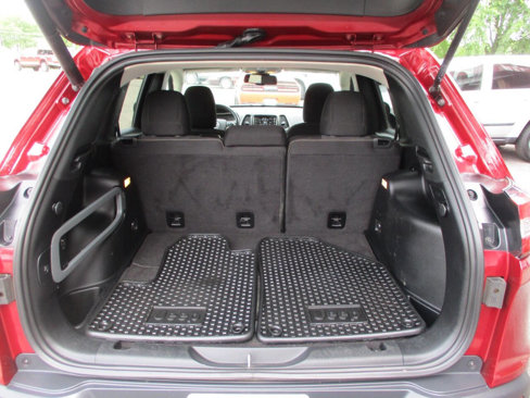 Used 2015 Jeep Cherokee Latitude w/ Comfort/Convenience Group image 20