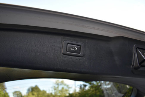 Used 2016 Subaru Outback 2.5i Limited image 12