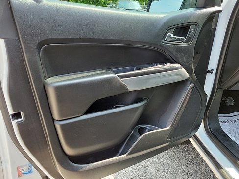 Used 2020 Chevrolet Colorado LT w/ LT Convenience Package image 13
