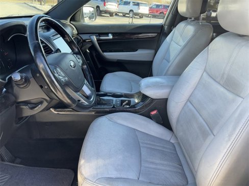 Used 2014 Kia Sorento SX image 13