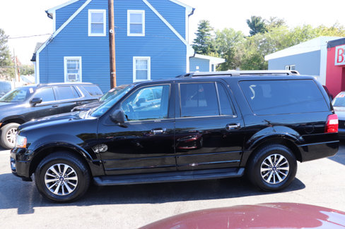 Used 2017 Ford Expedition EL XLT image 2