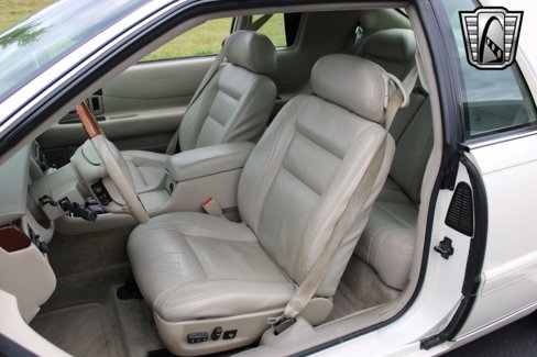 Used 2002 Cadillac Eldorado Touring w/ Preffered Equipment Group image 19