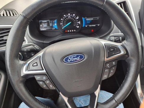 Used 2022 Ford Edge Titanium w/ Equipment Group 301A image 24