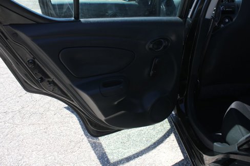Used 2014 Nissan Versa S Plus image 32