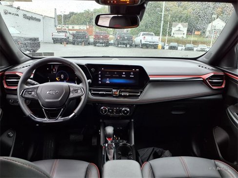 Used 2025 Chevrolet TrailBlazer RS w/ Convenience Package image 13