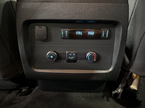 Used 2016 Ford Expedition XLT image 25