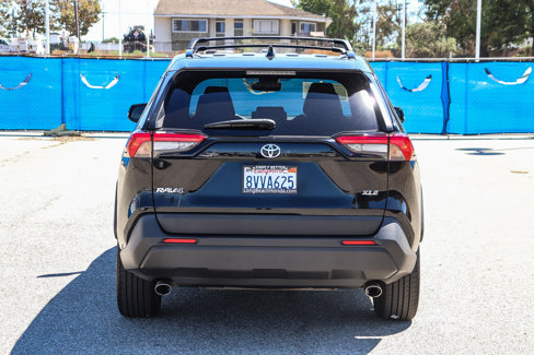 Used 2021 Toyota RAV4 XLE Premium image 8