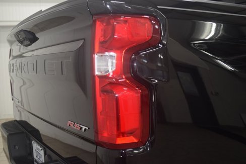 Used 2024 Chevrolet Silverado 1500 RST w/ Convenience Package II image 15