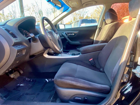 Used 2013 Nissan Altima 2.5 S image 9