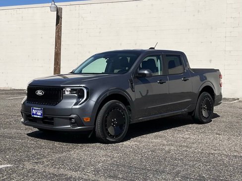 New 2025 Ford Maverick Lobo image 2