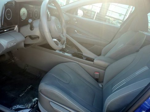 Used 2023 Hyundai Elantra SEL w/ Convenience Package image 13