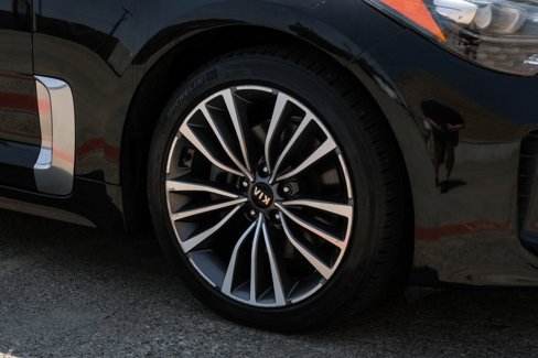 Used 2018 Kia Stinger Premium image 55