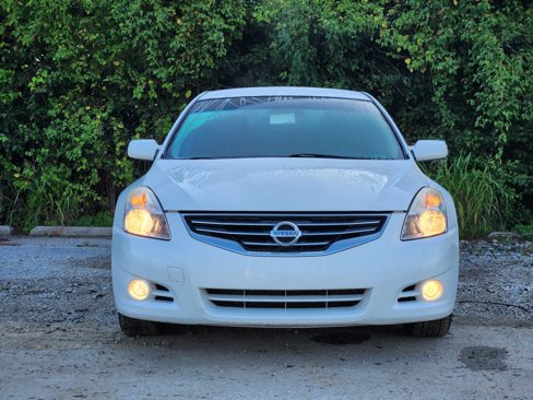 Used 2011 Nissan Altima 2.5 S w/ Special Edition Pkg image 14
