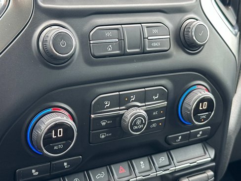 Used 2020 Chevrolet Silverado 1500 RST image 30