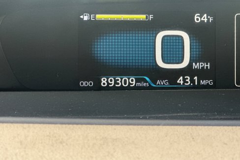 Used 2018 Toyota Prius One image 32