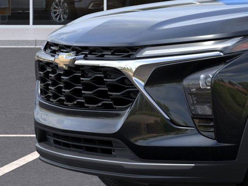New 2025 Chevrolet Trax LT w/ Driver Confidence Package image 13