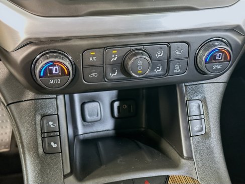 Used 2017 GMC Acadia SLE image 22