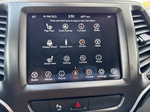 Certified 2020 Jeep Cherokee Trailhawk w/ Comfort/Convenience Group image 33