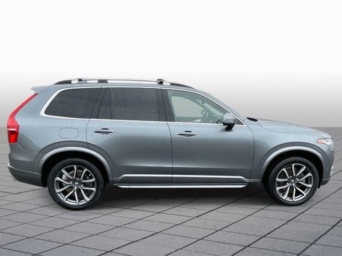 Used 2018 Volvo XC90 T6 Momentum w/ Convenience Package image 8