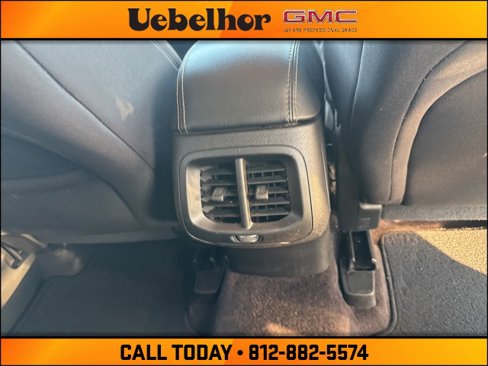 Used 2017 Jeep Cherokee Sport image 7