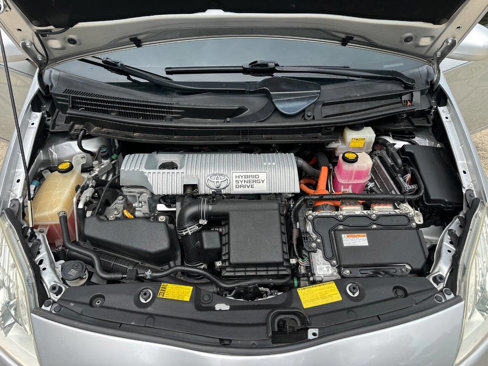Used 2014 Toyota Prius Three image 18