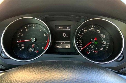 Used 2017 Volkswagen Jetta SE image 24