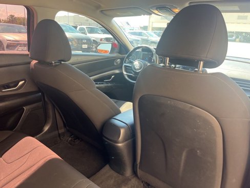 Used 2022 Hyundai Elantra SEL w/ Convenience Package image 16