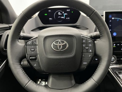 Used 2024 Toyota bZ4X XLE w/ Weather Package image 18