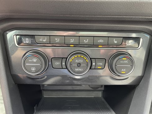 Used 2020 Volkswagen Tiguan SEL Premium R-Line image 18