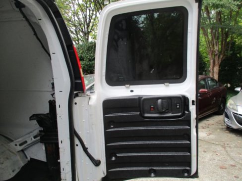 Used 2014 Chevrolet Express 2500 image 11