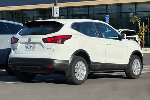 Used 2019 Nissan Rogue Sport S image 4