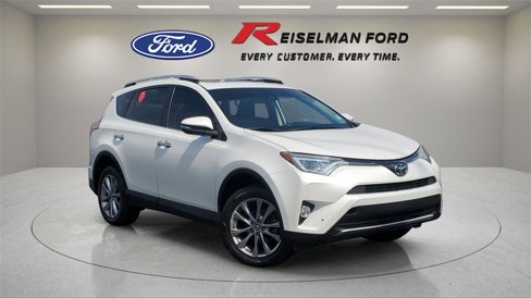 Used 2016 Toyota RAV4 Limited image 1