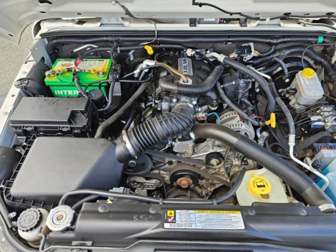 Used 2010 Jeep Wrangler Sport image 12