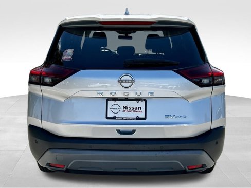 Used 2023 Nissan Rogue SV image 7
